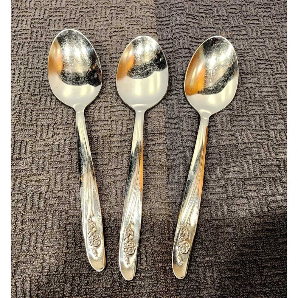 Oneida Stainless‎  Serving Spoon   ROSEANNE  Discontinued   Set of 3